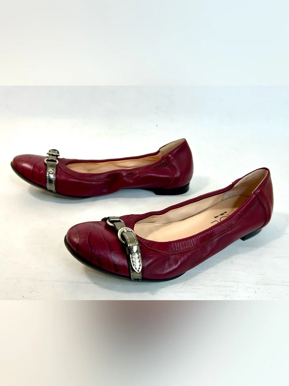 AGL Monika Cap Toe Ballet Flat in Burgundy Leather size 38.5 / 8.5